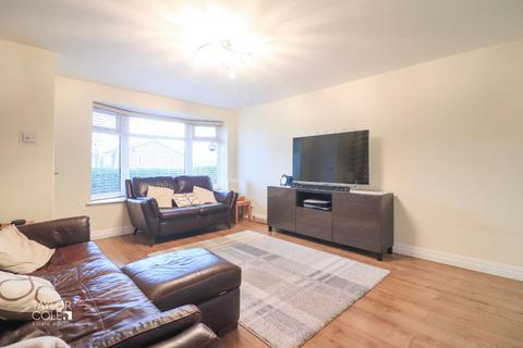 27 Flora Close, Tamworth, B79 8UD