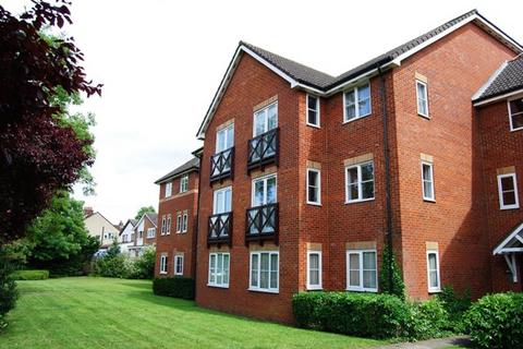 1 bedroom flat to rent, Bowling Court, Watford WD18