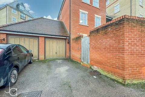 4 bedroom link detached house for sale, St. Marys Fields, Colchester