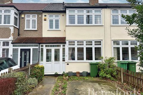 16 Milton Avenue, Hornchurch, RM12 4BW