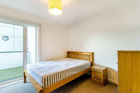 2 bedroom flat to rent, City Peninsula, Greenwich, London, SE10