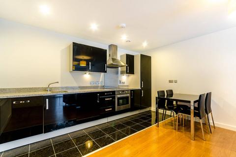 2 bedroom flat to rent, City Peninsula, Greenwich, London, SE10