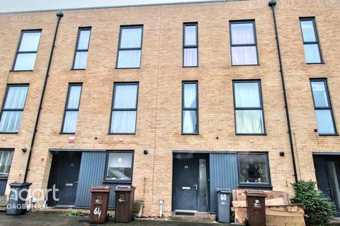 3 bedroom townhouse to rent, Ager Avenue, DAGENHAM