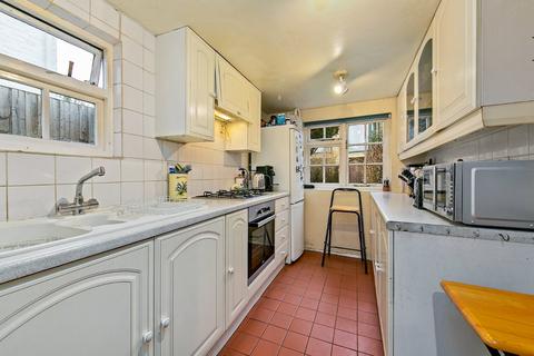 2 bedroom end of terrace house for sale, Sandycombe Road, Richmond, Surrey