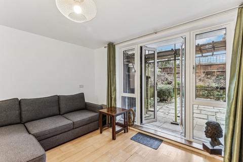 1 bedroom flat to rent, Battlebridge Court, Wharfdale Road, London