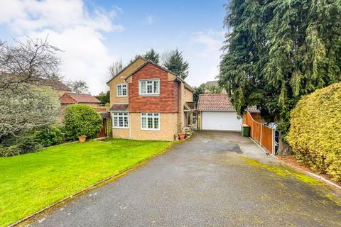 4 bedroom detached house for sale, Redcroft Lane, Bursledon, SO31