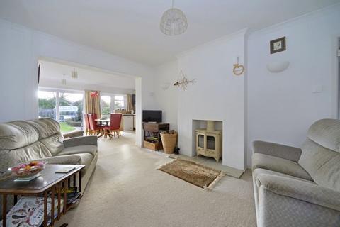 3 bedroom detached house for sale, Smithwood Avenue, Cranleigh