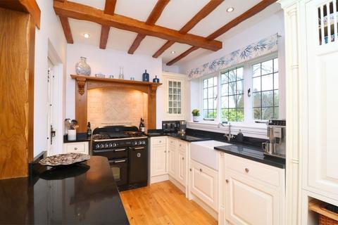 34 Beacon Road, Walsall, WS5 3LF