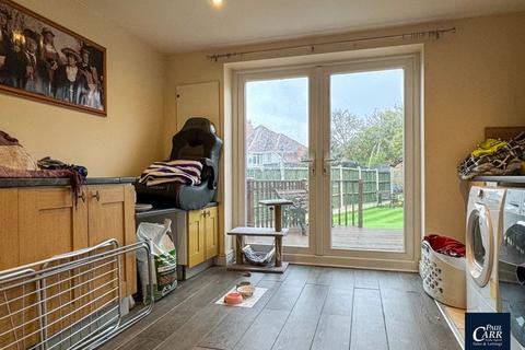 77 Bentons Lane, Walsall, WS6 6EE