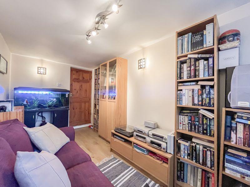 Sitting room...
