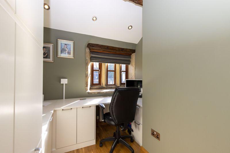 Study / Bedroom 4