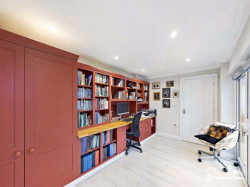 Office/Bedroom 5