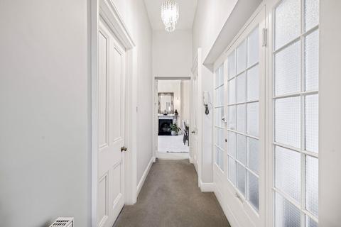 1 bedroom apartment for sale, Lennox House, London