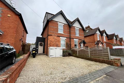 4 bedroom semi-detached house to rent, Cromwell Road, Newbury, Berkshire, RG14