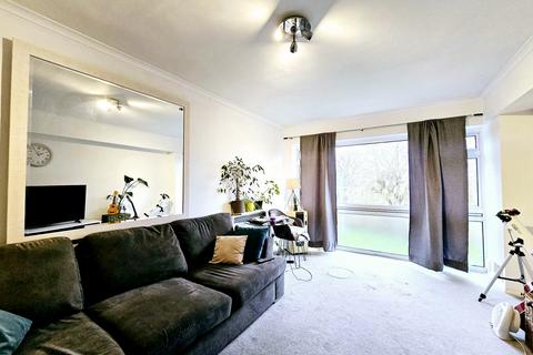 1 bedroom flat to rent, Pentlands, Foxgrove Road, Beckenham, BR3