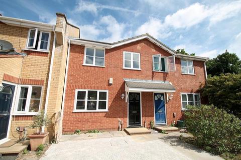 3 bedroom terraced house to rent, Livesey Close, Kingston upon Thames, KT1