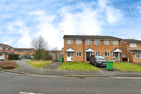 2 bedroom semi-detached house to rent, Peregrine Close, NG7