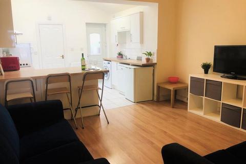 5 bedroom terraced house to rent, Pomona Street, Sheffield