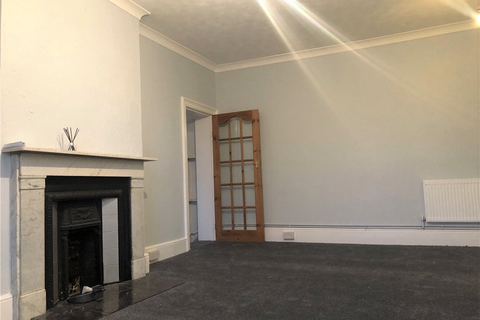 Studio to rent, Southampton Street, GU14