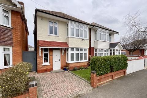 3 bedroom detached house for sale, Stamford Road, Southbourne