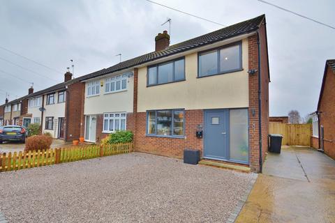 43 Cotmore Gardens, Thame, OX9 3NA