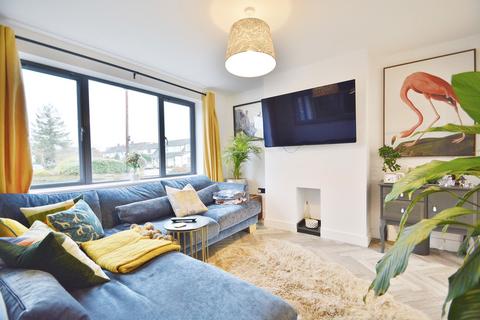 43 Cotmore Gardens, Thame, OX9 3NA