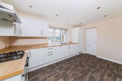 8 Cherrys Close, Bloxham, Banbury, OX15 4TD