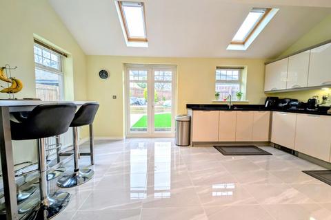 5 bedroom detached house for sale, Beamsley Court, Ilkley LS29