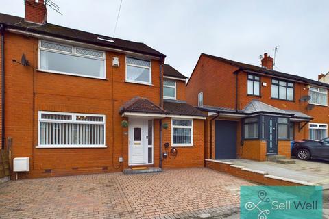 4 bedroom semi-detached house for sale, Walkden Road, Manchester M28