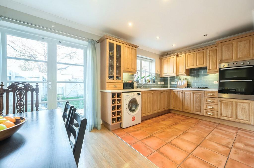 Kitchen/Dining Rm