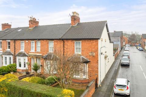 3 bedroom end of terrace house for sale, Dudley Road, Grantham NG31