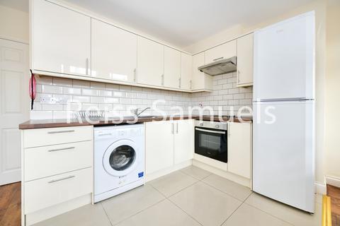 4 bedroom maisonette to rent, Olney Road, Kennington, Southwark,London SE17