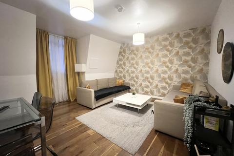 1 bedroom flat to rent, Oxford Street, W1D