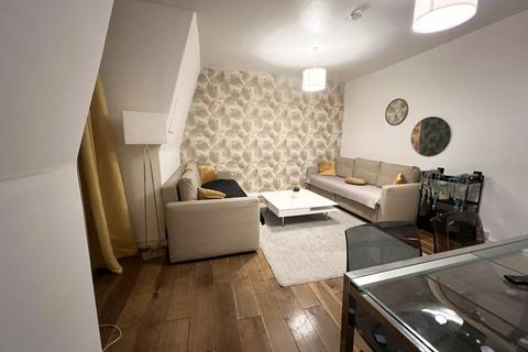 1 bedroom flat to rent, Oxford Street, W1D