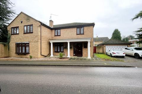 4 bedroom detached house for sale, Wedgewood Drive, Wisbech