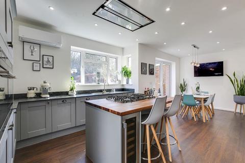 50 Essendene Road, Caterham, CR3 5PA
