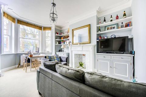 2 bedroom flat to rent, Fulham Road, Parsons Green, London, SW6