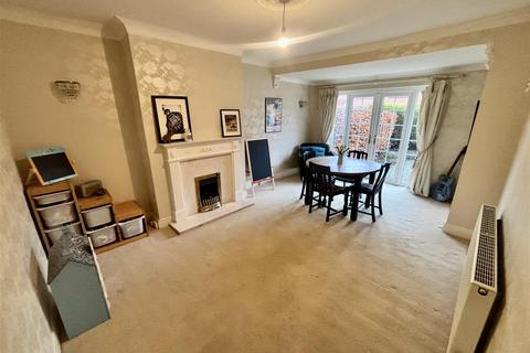 4 bedroom semi-detached house for sale, Douglas Gardens,Merryoaks, Durham