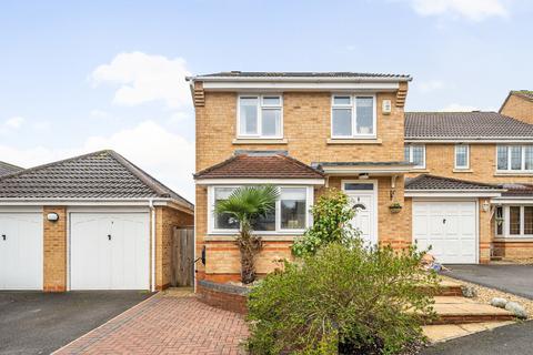 4 bedroom detached house for sale, Mallow Gardens, Thatcham, Berkshire