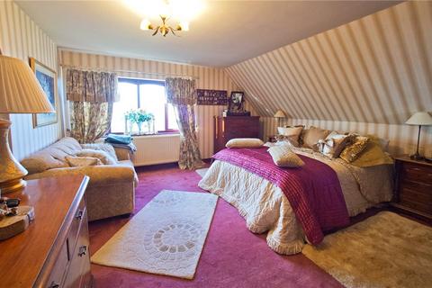 4 bedroom detached house for sale, Glen Lee Lane, Keighley, West Yorkshire, BD21