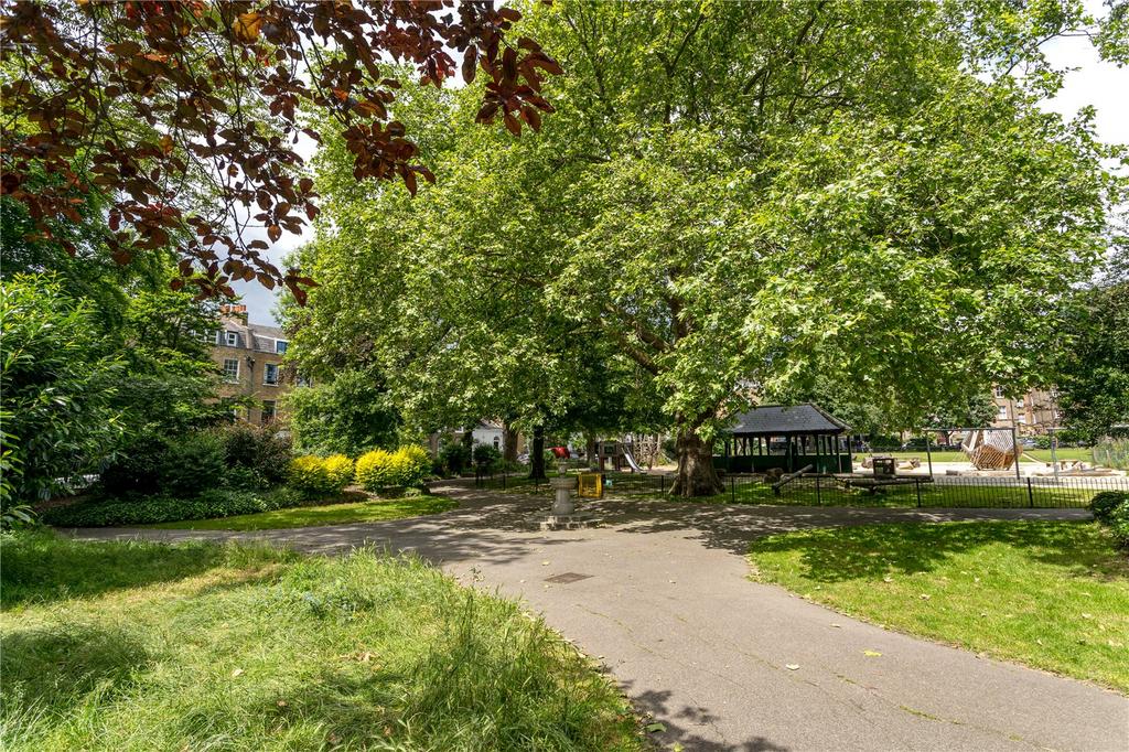 Clapton Square, E5