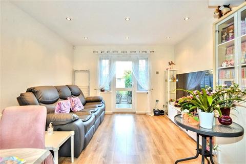 2 bedroom terraced house for sale, Puddingstone Drive, St. Albans