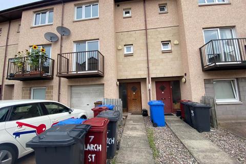 5 bedroom house to rent, 7 Larch Street, ,