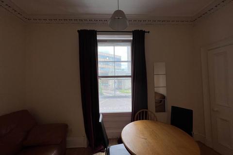 5 bedroom flat to rent, 12 1/0 Perth Road, ,