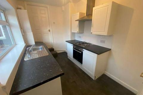 3 bedroom flat to rent, Sandringham Terrace, Sunderland, SR6