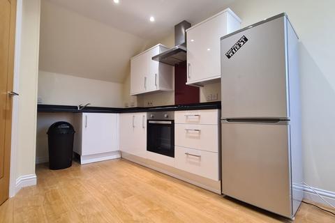 2 bedroom flat to rent, Portland DT5