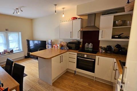 2 bedroom flat to rent, Portland DT5