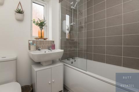 22 Brooklyn Close, Exeter, EX1 3XD