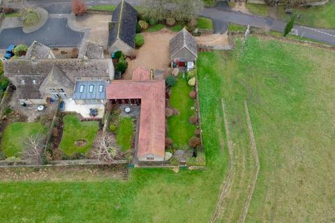 undefined, Shipton-under-Wychwood, Chipping Norton OX7