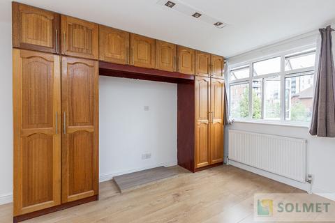 undefined, Braemar Avenue, London NW10